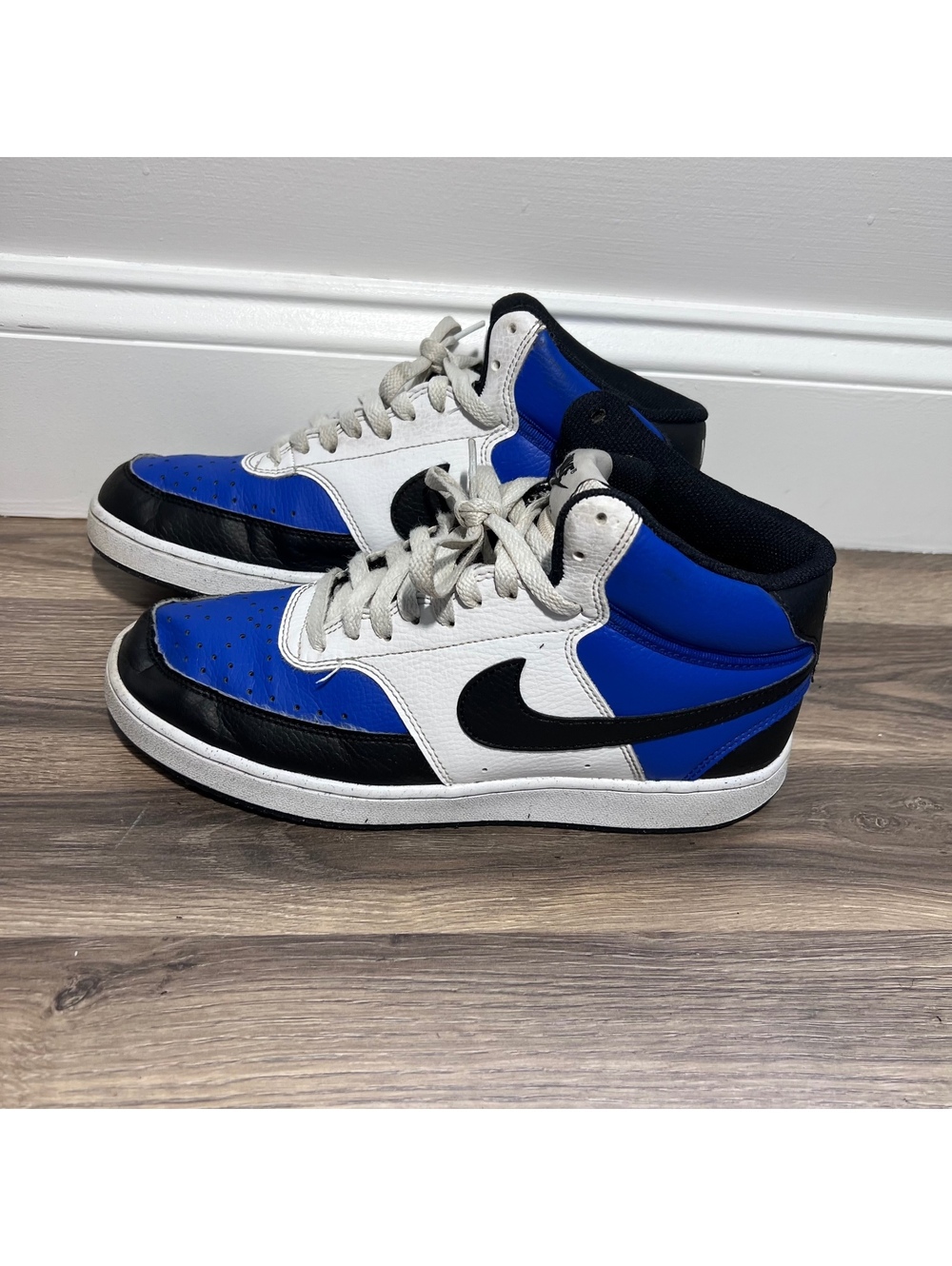 Nike High Top Sneakers Men's Size 8.5